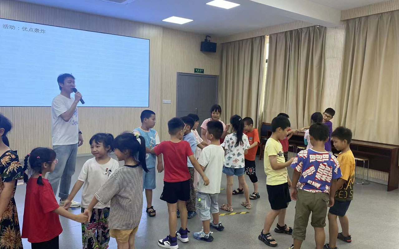 尼玛龙观乡中心学校